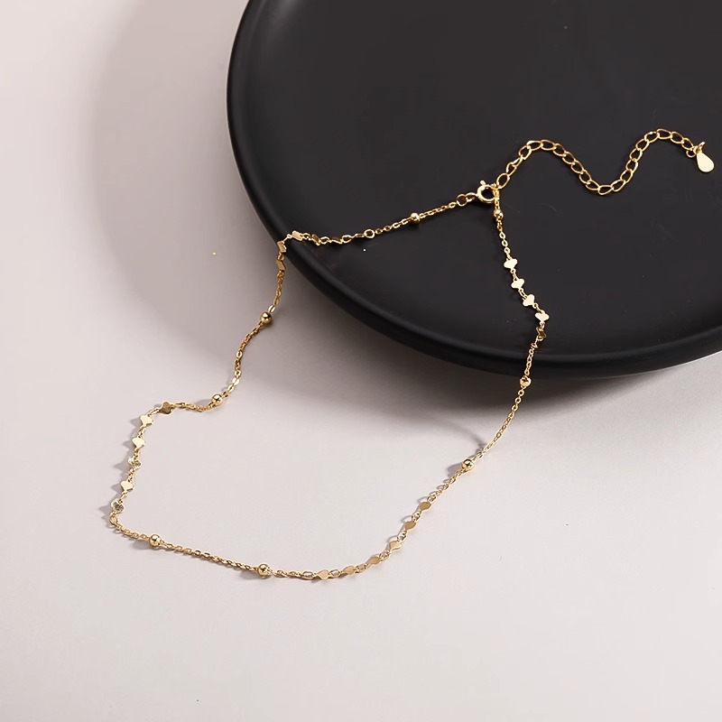 High-End Light Luxury Versatile Collarbone Necklace - Elegant Designer Jewelry for Chic Fashion Lovers