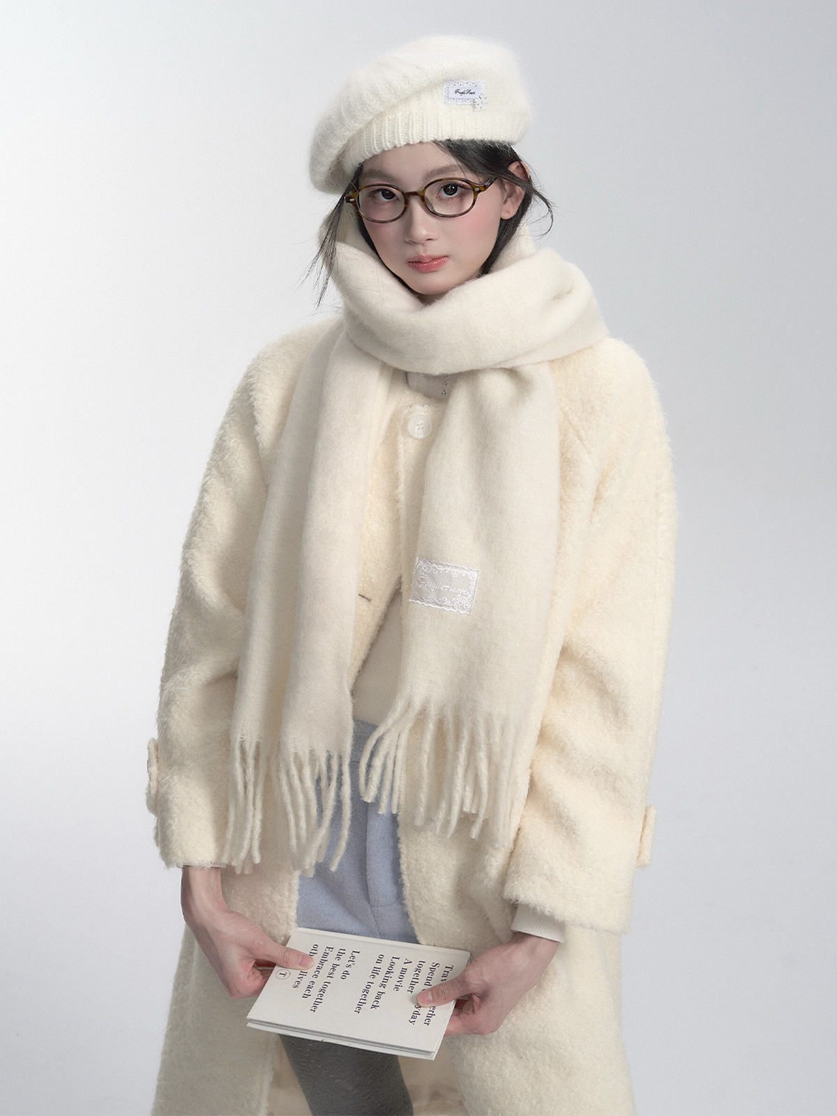 High-End Long Wool Coat for Winter, Original Design, Chic and Elegant Outerwear, Perfect for Cold Weather Fashion High-End Long Wool Coat for Winter, Original Design, Chic and Elegant Outerwear, Perfect for Cold Weather Fashion