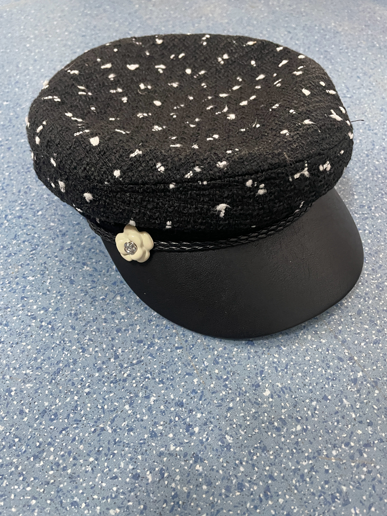 High-End Navy Leather-Brimmed Duckbill Cap - Women's Spring Beret with Small Camellia Button Detail High-End Navy Leather-Brimmed Duckbill Cap - Women's Spring Beret with Small Camellia Button Detail