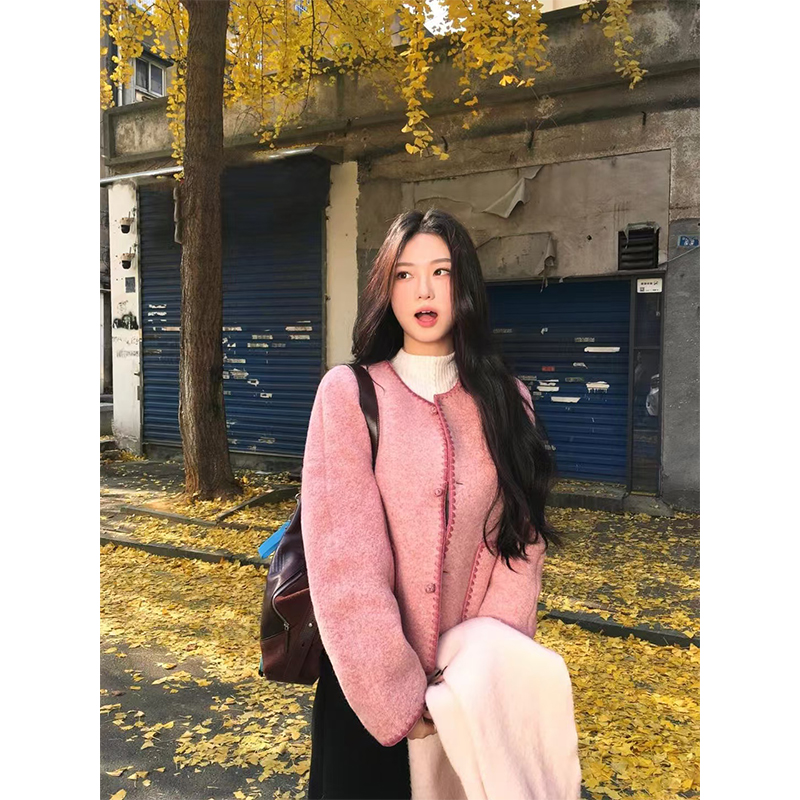 High-End Pink Versatile Coat with Sweet Design - Trendy Temperament Outerwear for Chic Looks High-End Pink Versatile Coat with Sweet Design - Trendy Temperament Outerwear for Chic Looks