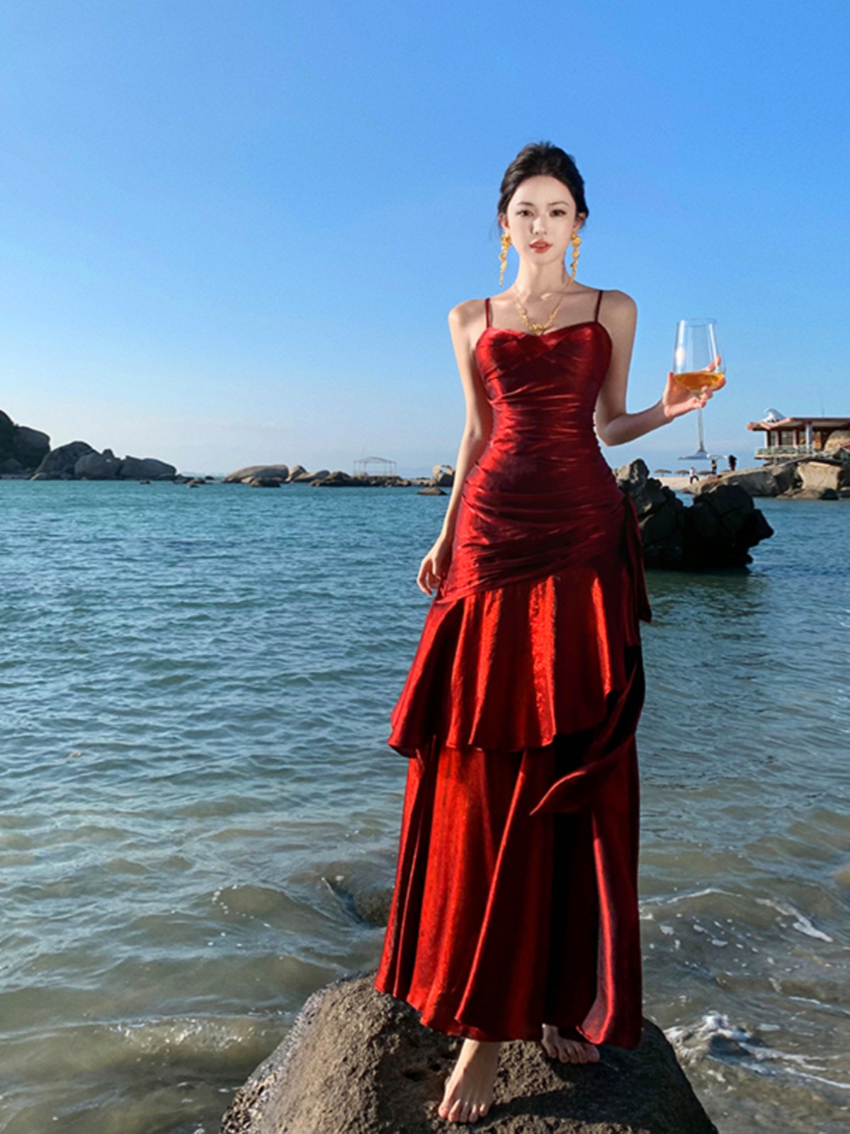 High-End Red Spaghetti Strap Bridesmaid Dress - Long Formal Wedding Banquet Toast Gown with Waist-Cinching Design for Summer Events High-End Red Spaghetti Strap Bridesmaid Dress - Long Formal Wedding Banquet Toast Gown with Waist-Cinching Design for Summer Events