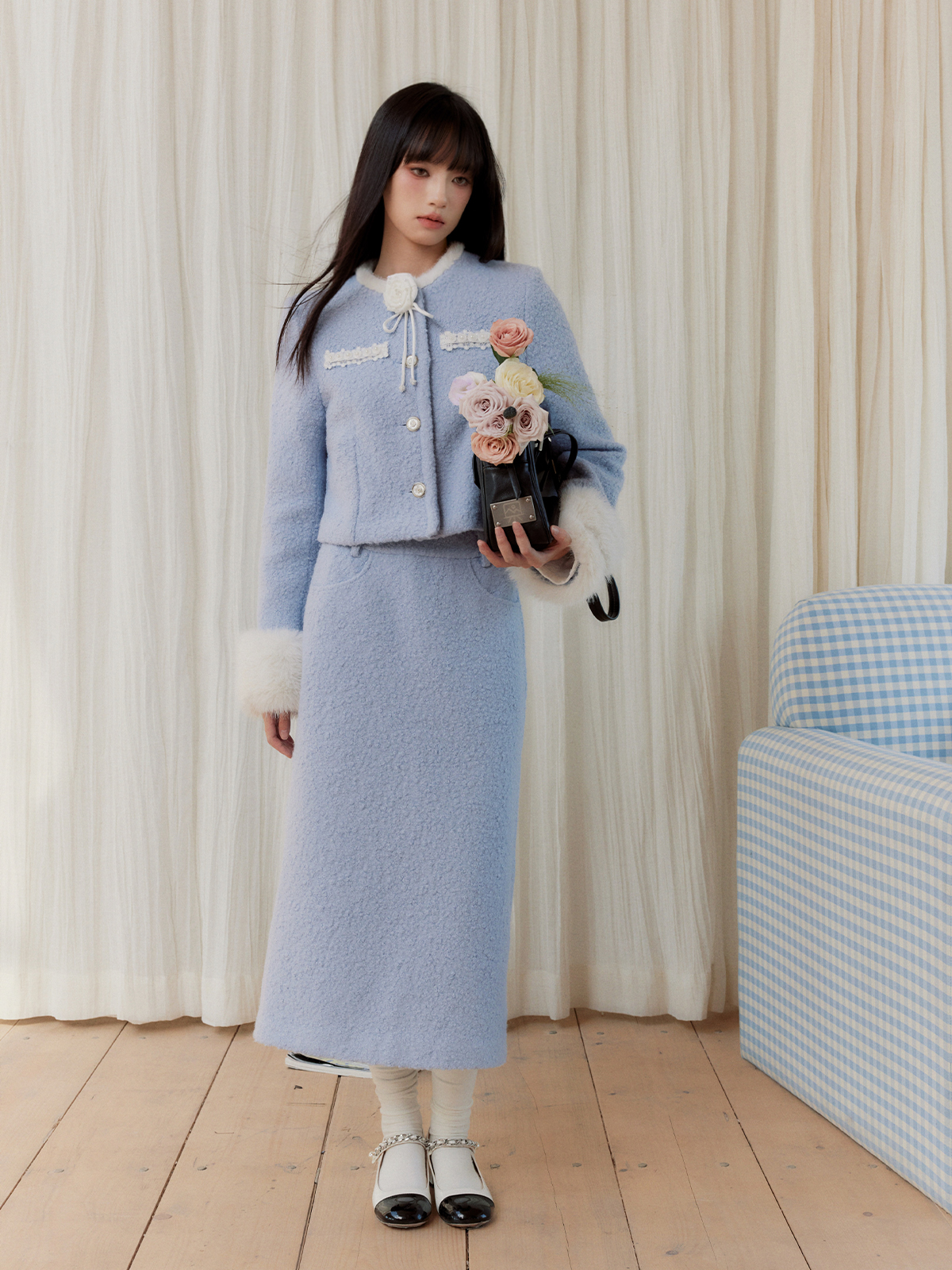 High-End Snowy Romance Chanel Style Two-Piece Jacket Set with Three-Dimensional Floral Design High-End Snowy Romance Chanel Style Two-Piece Jacket Set with Three-Dimensional Floral Design