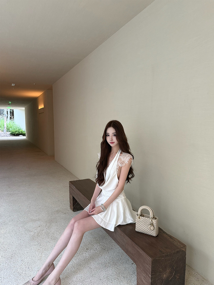 High-End Socialite Style Lace Dress - Moon Vera Canary Short Camisole with Deep V Design, Perfect for 90s and Y2K Fashion Lovers High-End Socialite Style Lace Dress - Moon Vera Canary Short Camisole with Deep V Design, Perfect for 90s and Y2K Fashion Lovers