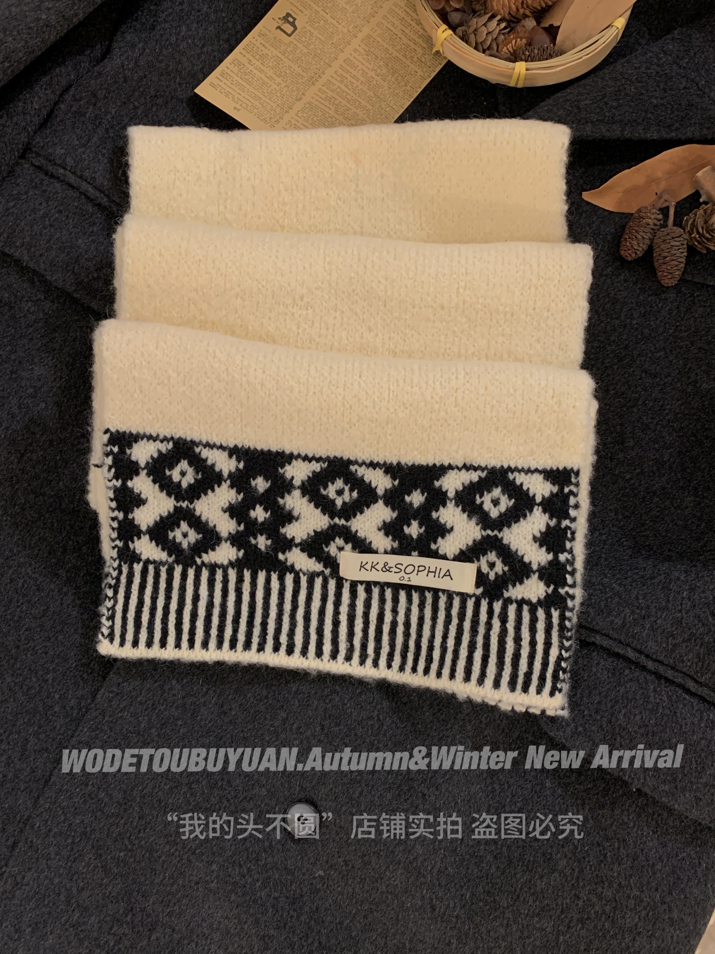 High-End Thick Knitted Scarf for Women - 'My Head is Not Round' Atmosphere, 2025 Autumn Winter Style, Warm Neck Gaiter