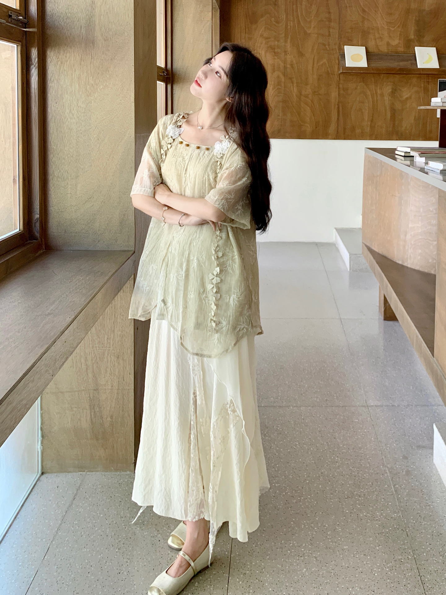 High-End Two-Piece Skirt Set for Women - Irregular Jacquard Top & Skirt - 2025 Summer Vacation Style