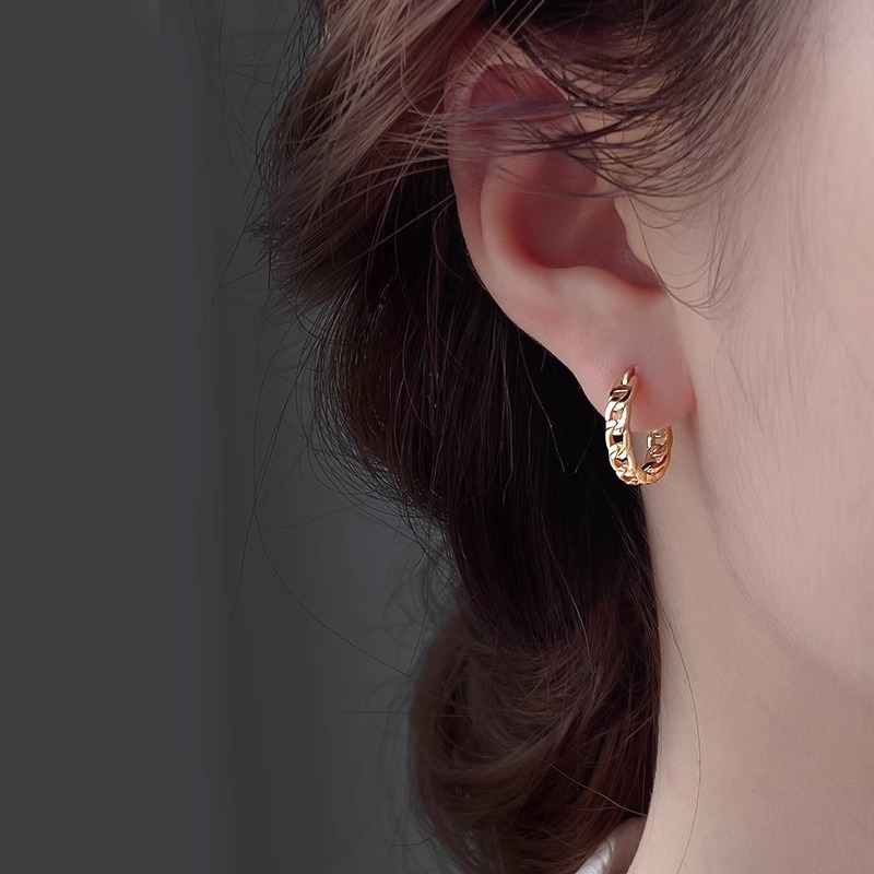 High-End Women's Ear Hoops - Paris Designer-Inspired Stud Earrings, Chic Ear Accessories for Elegant Style