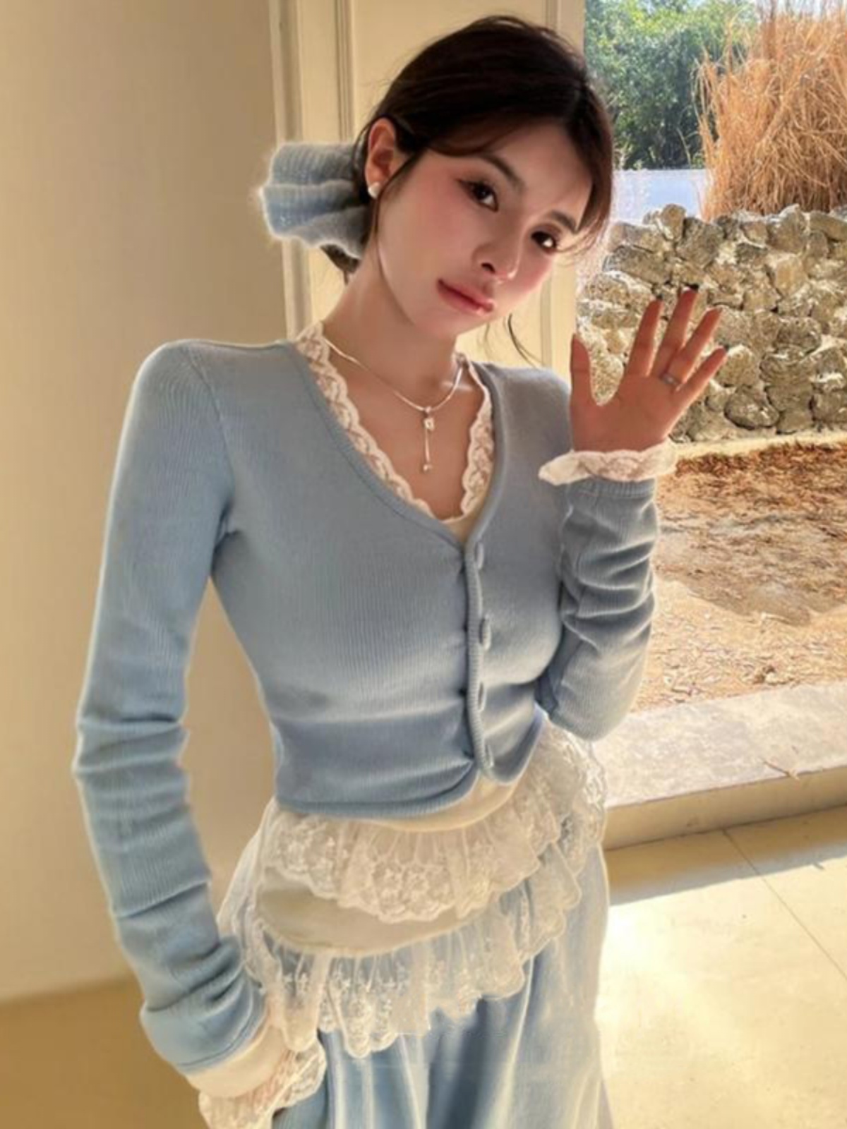 High-End Women's Slim-Fit V-Neck Top and Wide-Leg Pants Winter Outfit Set - 2025 Two-Piece Suit