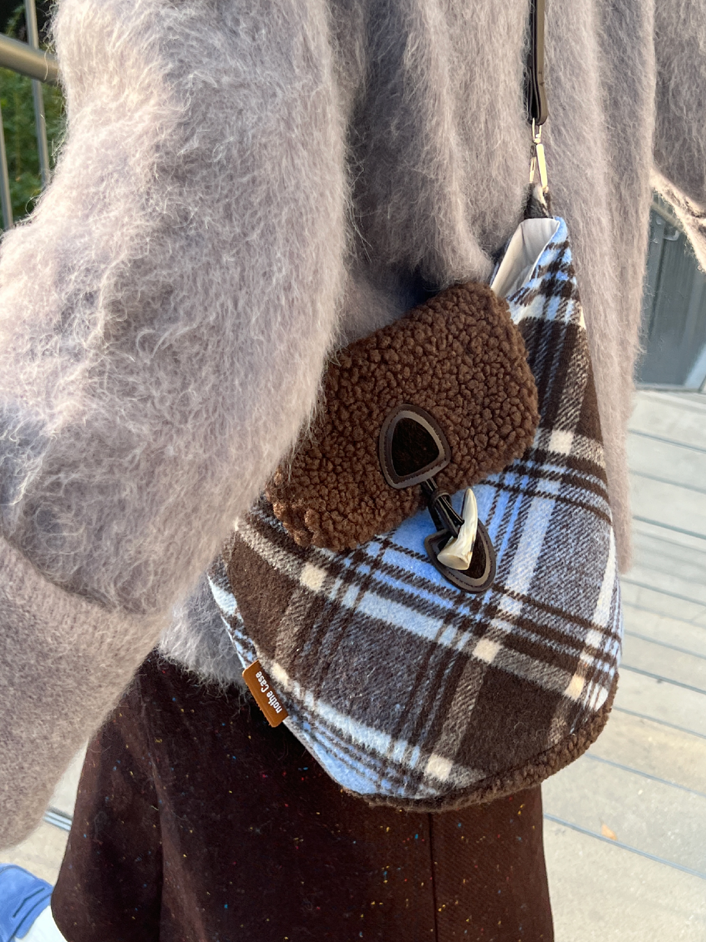 High-End Woolen Plaid Crossbody Commuter Tote Bucket Bag - Large Capacity, Stylish Everyday Essential High-End Woolen Plaid Crossbody Commuter Tote Bucket Bag - Large Capacity, Stylish Everyday Essential