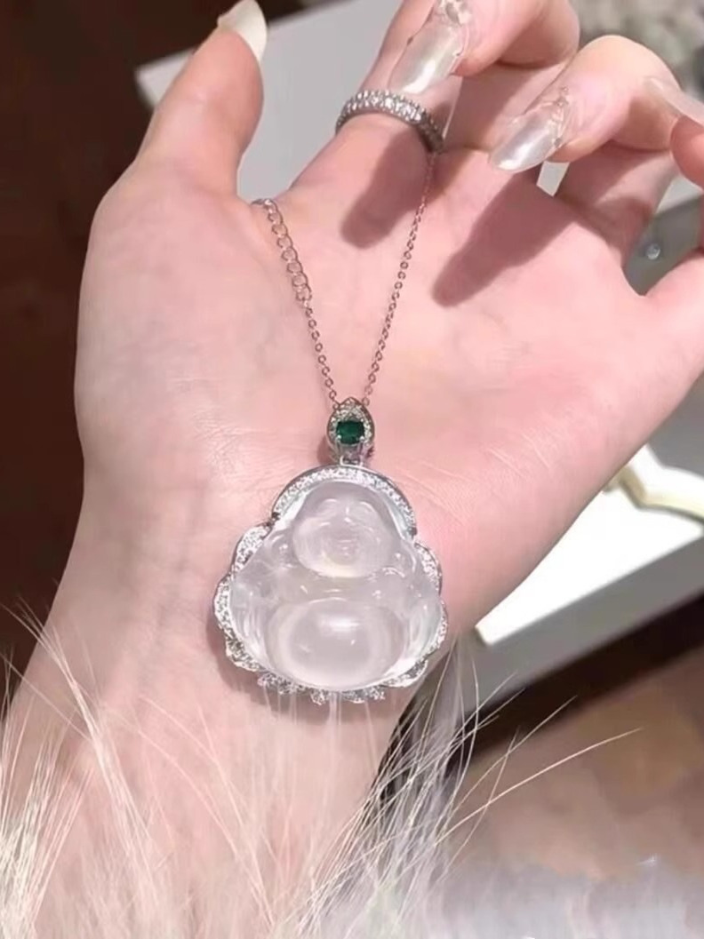 High Ice Type Chalcedony Agate Buddha Pendant Necklace - Chinese Style, Wealth Amulet Jewelry, Elegant Natural Stone Accessory High Ice Type Chalcedony Agate Buddha Pendant Necklace - Chinese Style, Wealth Amulet Jewelry, Elegant Natural Stone Accessory