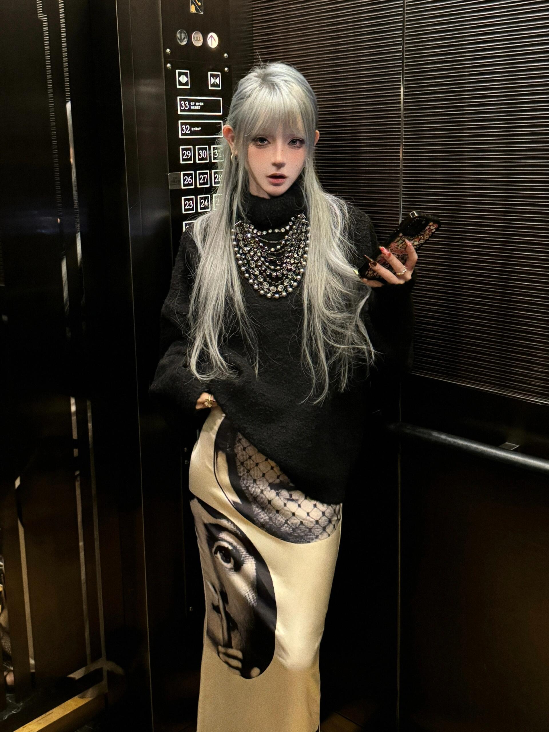 High-Neck Knitted Sweater and Fishtail Skirt Two-Piece Set for Women - Loose Lazy Style Autumn/Winter Fashion High-Neck Knitted Sweater and Fishtail Skirt Two-Piece Set for Women - Loose Lazy Style Autumn/Winter Fashion