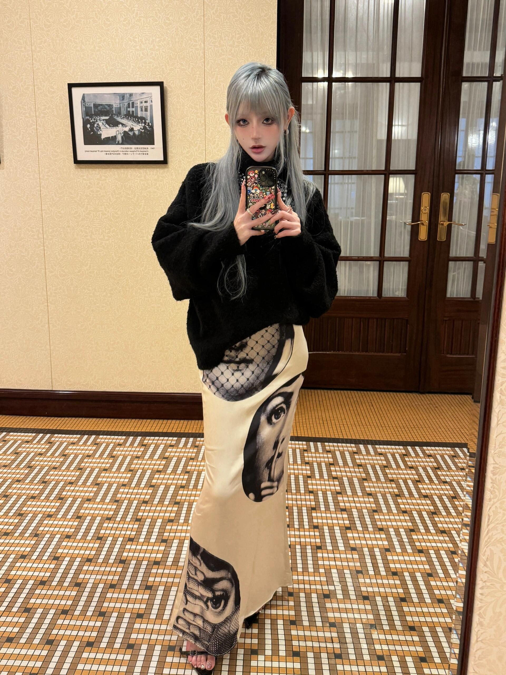 High-Neck Knitted Sweater and Fishtail Skirt Two-Piece Set for Women - Loose Lazy Style Autumn/Winter Fashion High-Neck Knitted Sweater and Fishtail Skirt Two-Piece Set for Women - Loose Lazy Style Autumn/Winter Fashion