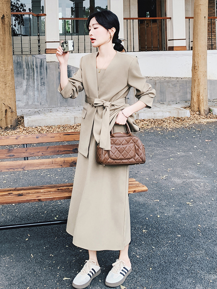 High-Quality Women's Two-Piece Set - Youthful Strap Dress & Commuter Suit Style for 2025 Fashion Trends High-Quality Women's Two-Piece Set - Youthful Strap Dress & Commuter Suit Style for 2025 Fashion Trends