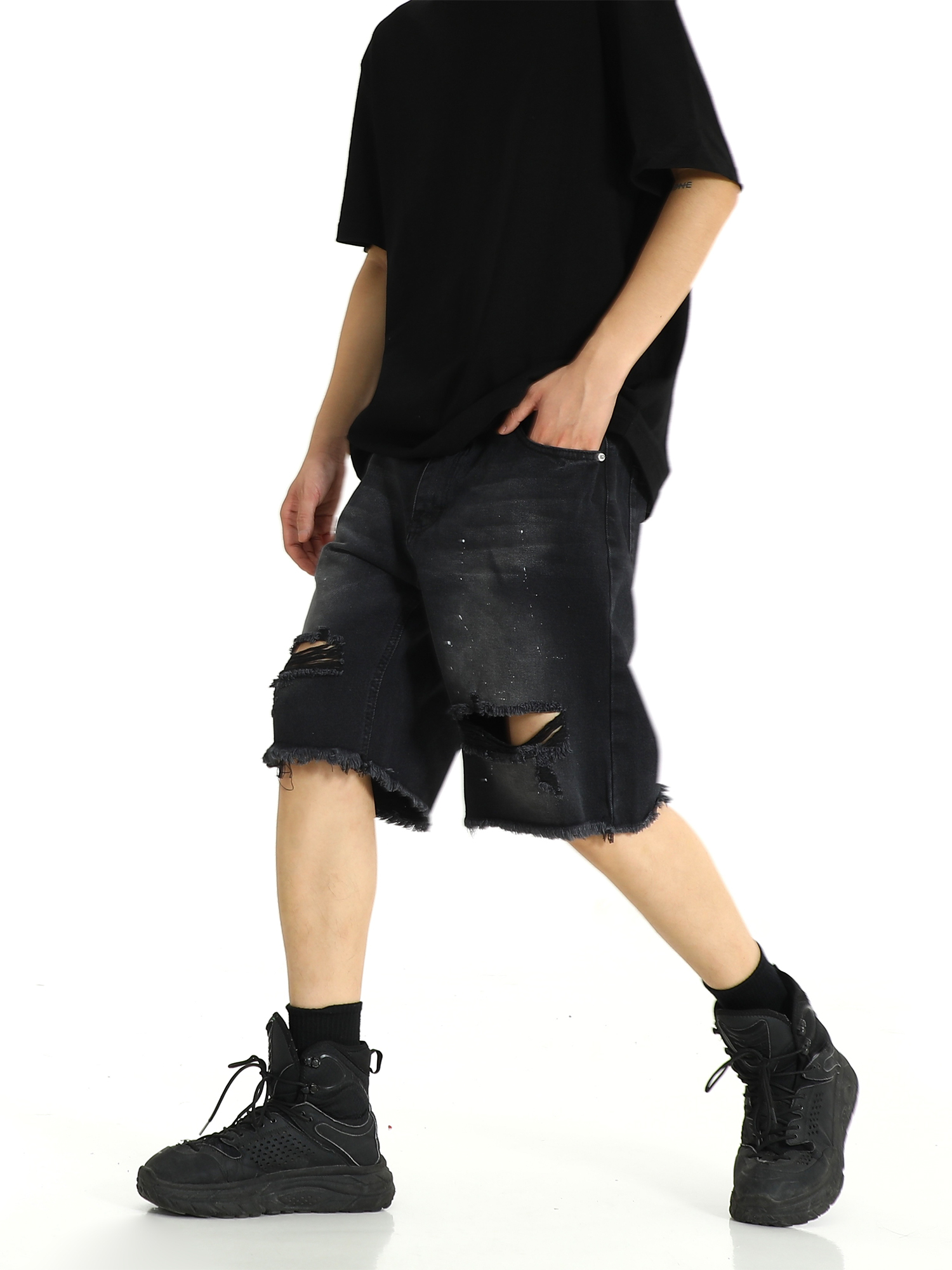 High Street American Style Frayed Tassel Ripped Denim Shorts for Men - Summer Casual Loose Fit Five-Point Pants High Street American Style Frayed Tassel Ripped Denim Shorts for Men - Summer Casual Loose Fit Five-Point Pants