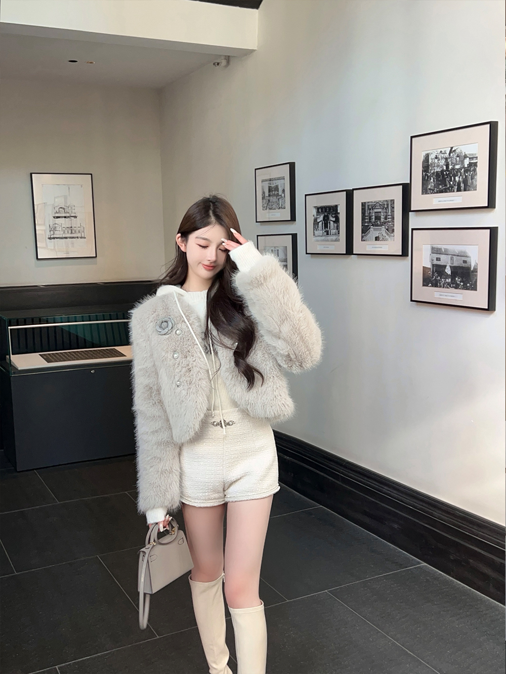 High Waist Black A-Line Woolen Shorts for Women - 30% Wool, Petite Fit, Winter Fashion Boot Pants High Waist Black A-Line Woolen Shorts for Women - 30% Wool, Petite Fit, Winter Fashion Boot Pants