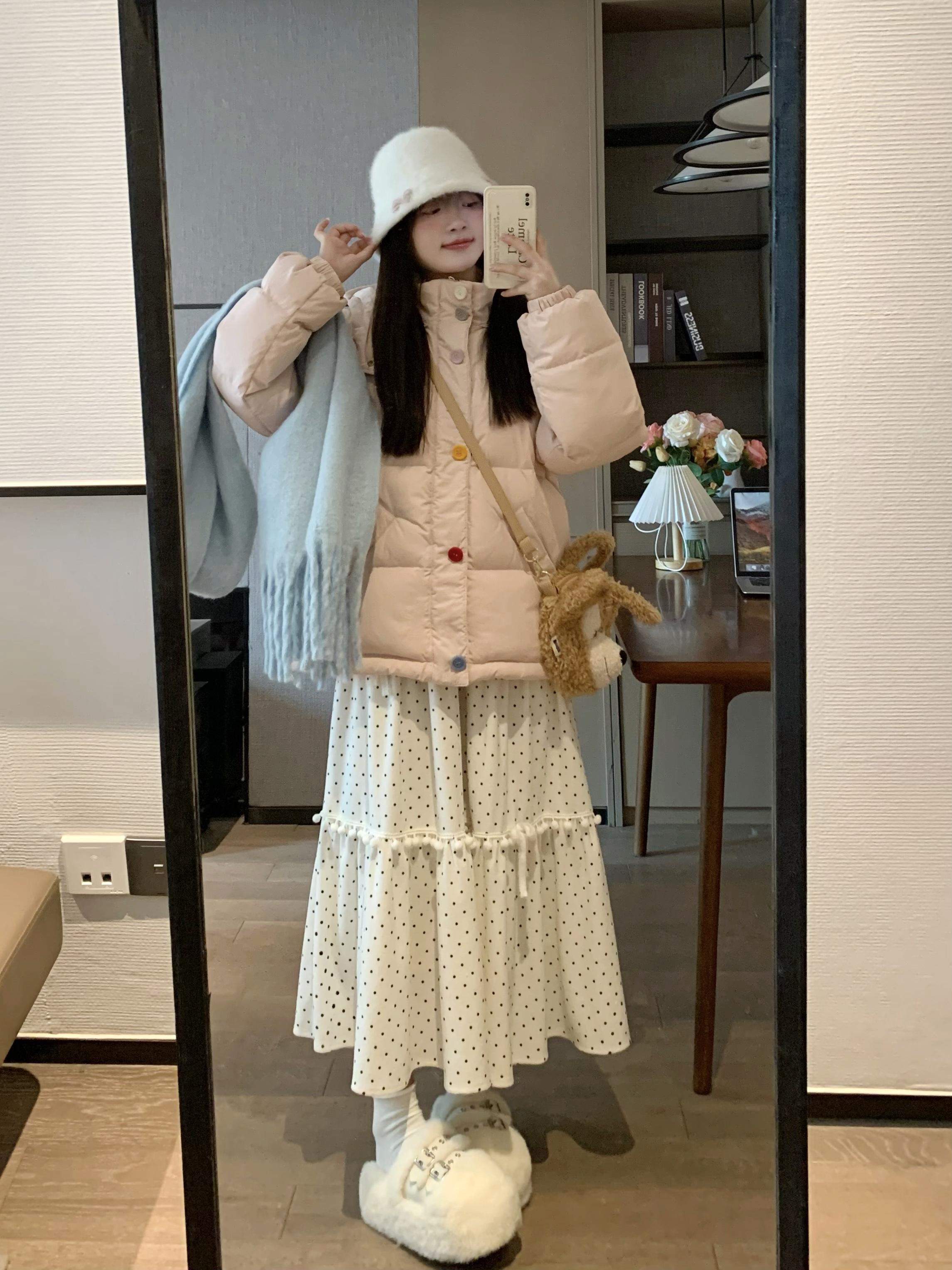 High-Waisted A-Line Polka Dot Cake Skirt with Thickened Pleats - Versatile Autumn/Winter Fashion for a Flattering Fit High-Waisted A-Line Polka Dot Cake Skirt with Thickened Pleats - Versatile Autumn/Winter Fashion for a Flattering Fit