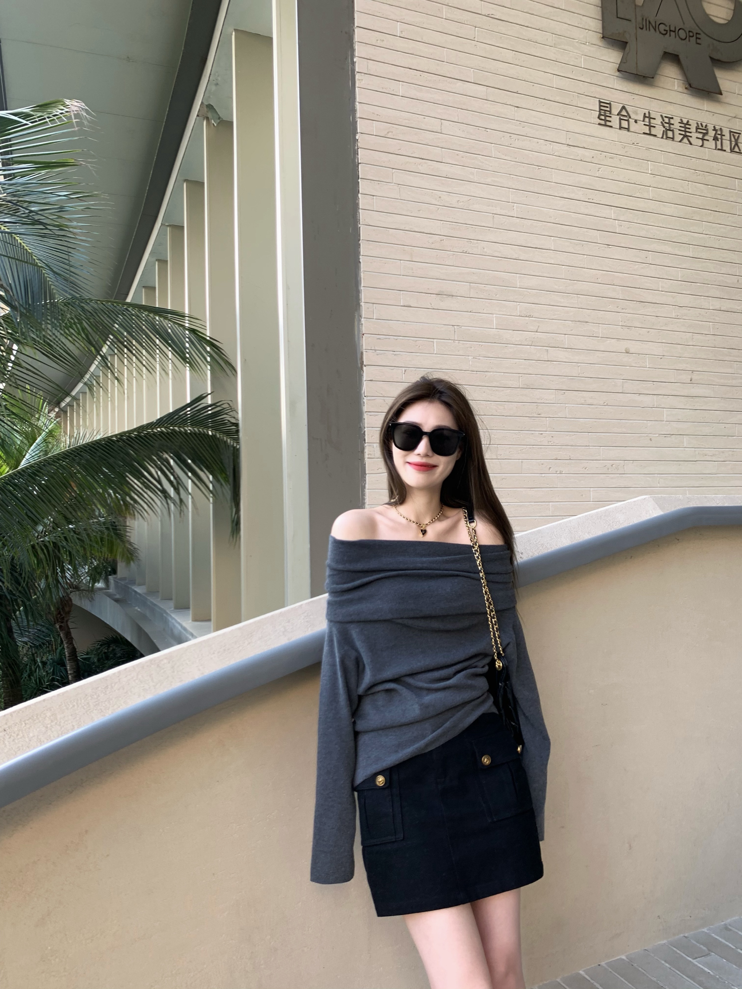 High-Waisted A-Line Skirt with Gold Buckle - Chic Black Workwear Style for Trendy 90s and Y2K Fashion Lovers High-Waisted A-Line Skirt with Gold Buckle - Chic Black Workwear Style for Trendy 90s and Y2K Fashion Lovers