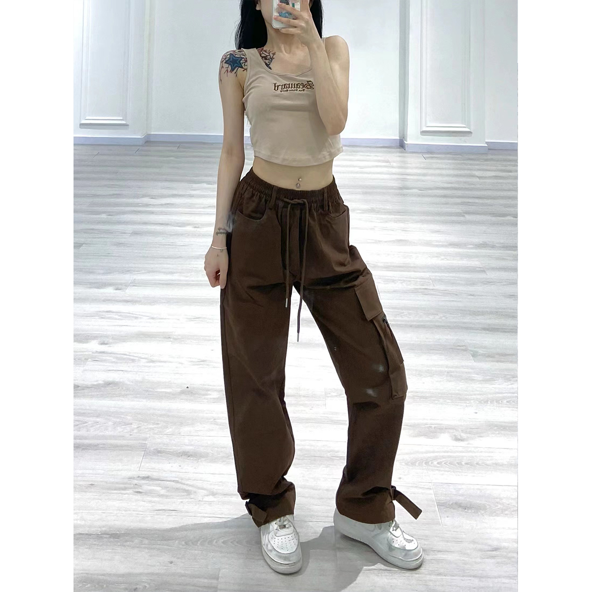 High-Waisted American Retro Street Hip-Hop Cargo Pants for Women – Casual Straight Wide-Leg Trousers High-Waisted American Retro Street Hip-Hop Cargo Pants for Women – Casual Straight Wide-Leg Trousers