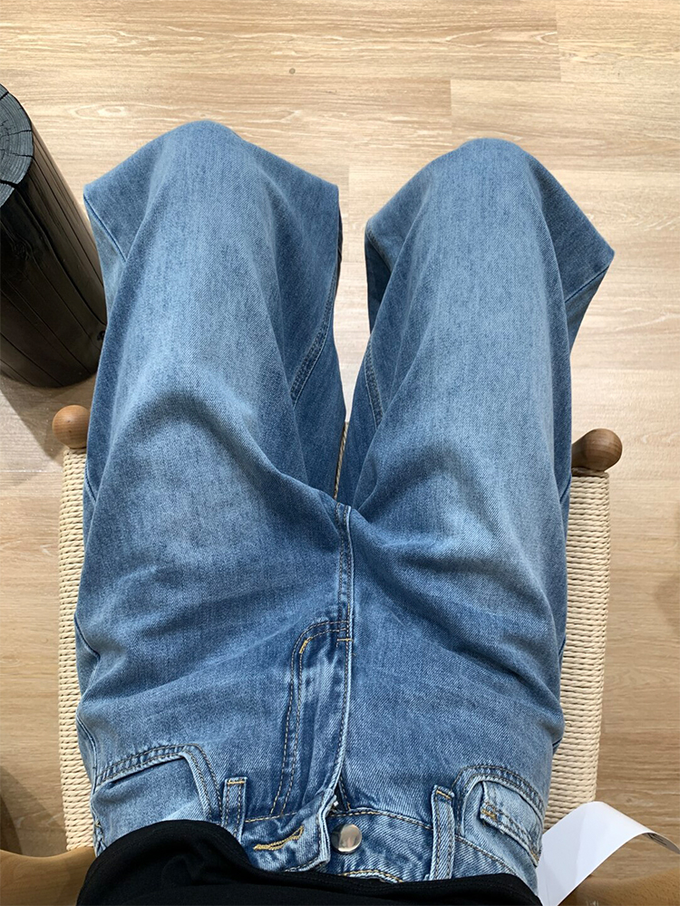 High-Waisted Blue Lightweight Wide-Leg Jeans for Women, Summer Style, Loose Fit, Flattering Straight-Leg Floor-Length Pants High-Waisted Blue Lightweight Wide-Leg Jeans for Women, Summer Style, Loose Fit, Flattering Straight-Leg Floor-Length Pants