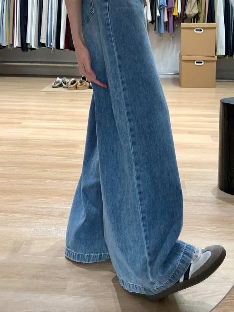 High-Waisted Blue Lightweight Wide-Leg Jeans for Women, Summer Style, Loose Fit, Flattering Straight-Leg Floor-Length Pants High-Waisted Blue Lightweight Wide-Leg Jeans for Women, Summer Style, Loose Fit, Flattering Straight-Leg Floor-Length Pants