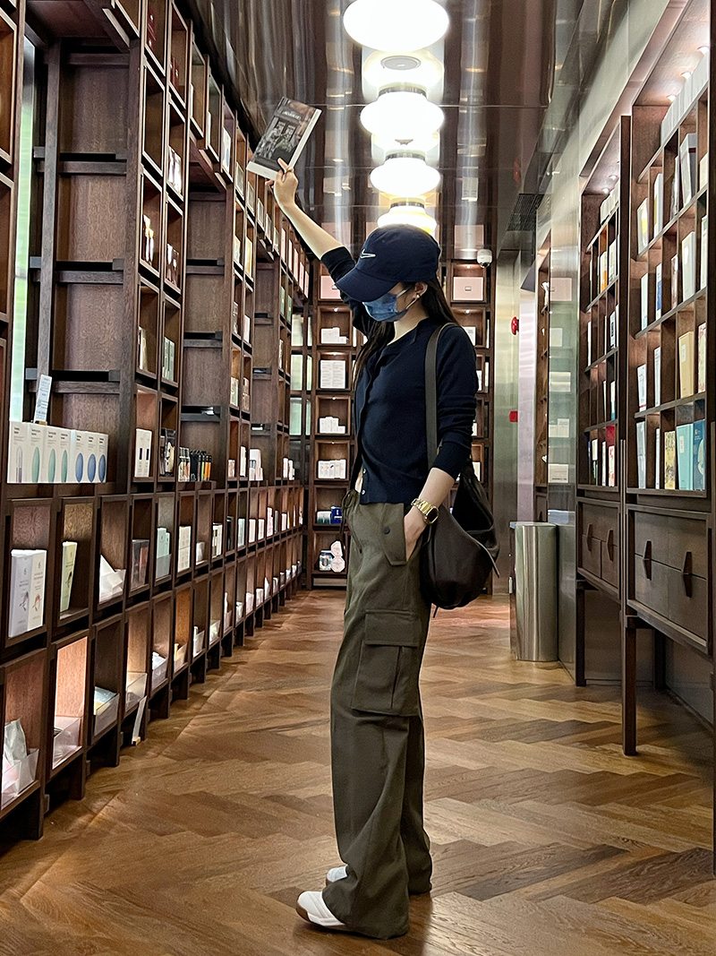 High-Waisted Coffee Color Wide-Leg Casual Pants for Women | Loose Fit Pure Cotton Workwear | Autumn 2025 Fashion High-Waisted Coffee Color Wide-Leg Casual Pants for Women | Loose Fit Pure Cotton Workwear | Autumn 2025 Fashion