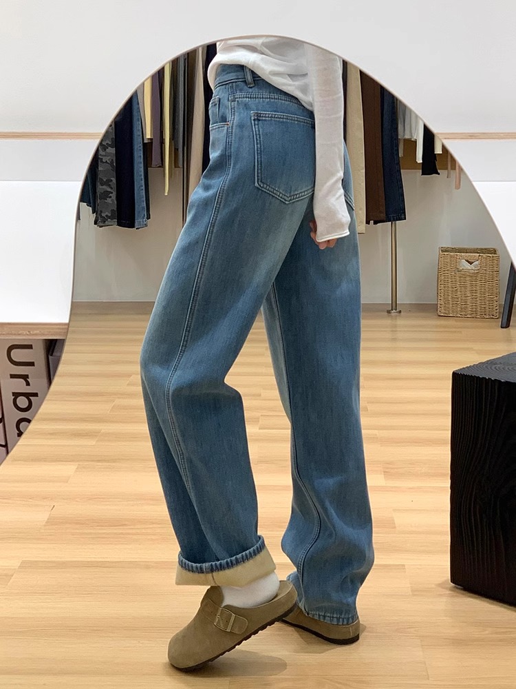 High-Waisted Fleece-Lined Light-Colored Straight-Leg Jeans for Women - Flattering Fit for Petite Pear-Shaped Figures, Autumn Winter 2025 Style High-Waisted Fleece-Lined Light-Colored Straight-Leg Jeans for Women - Flattering Fit for Petite Pear-Shaped Figures, Autumn Winter 2025 Style