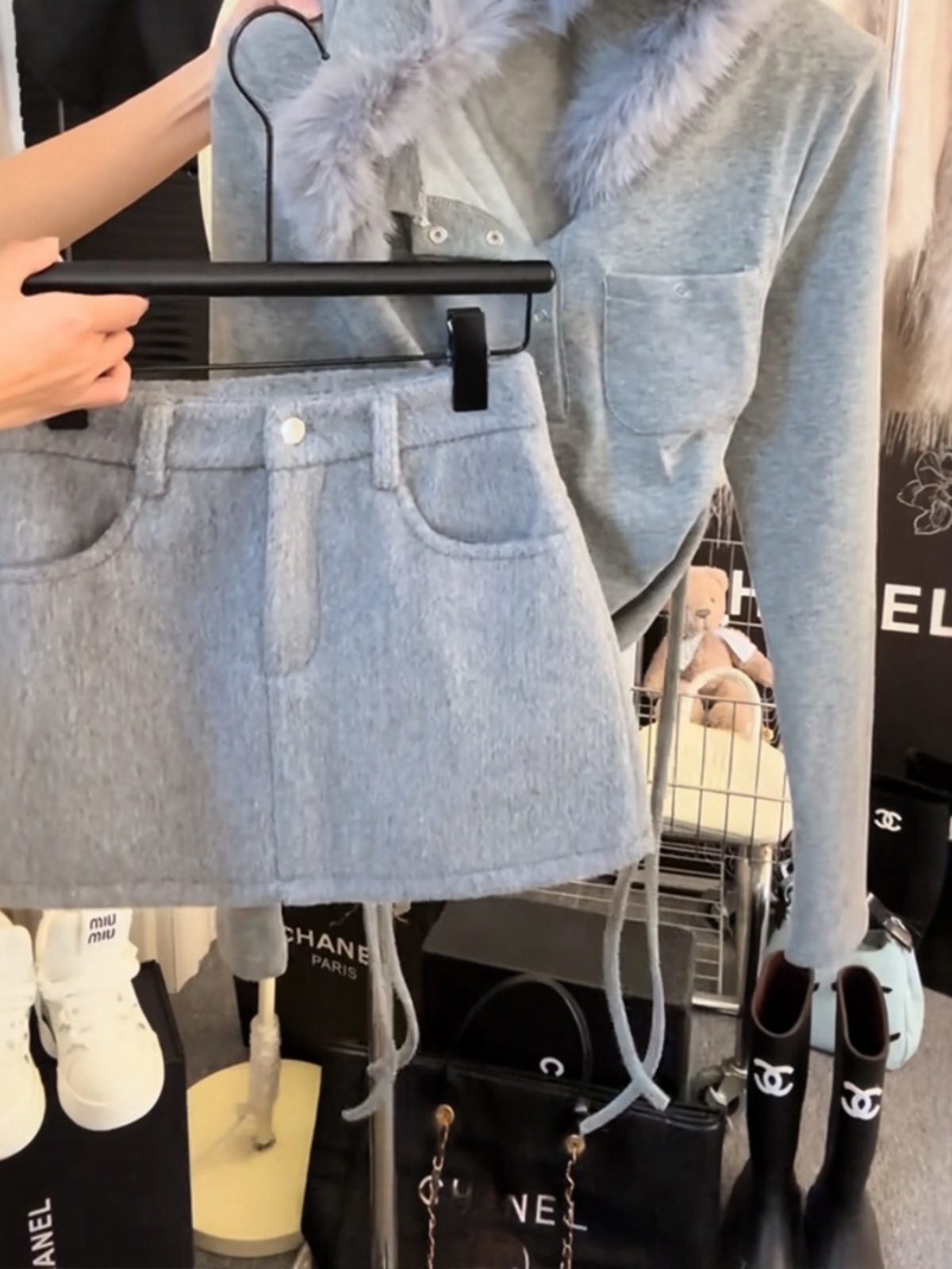 High-Waisted Korean-Style Gray Woolen A-Line Half Skirt for Women - Slimming Fit, Perfect for Petite Figures, Spring Fashion