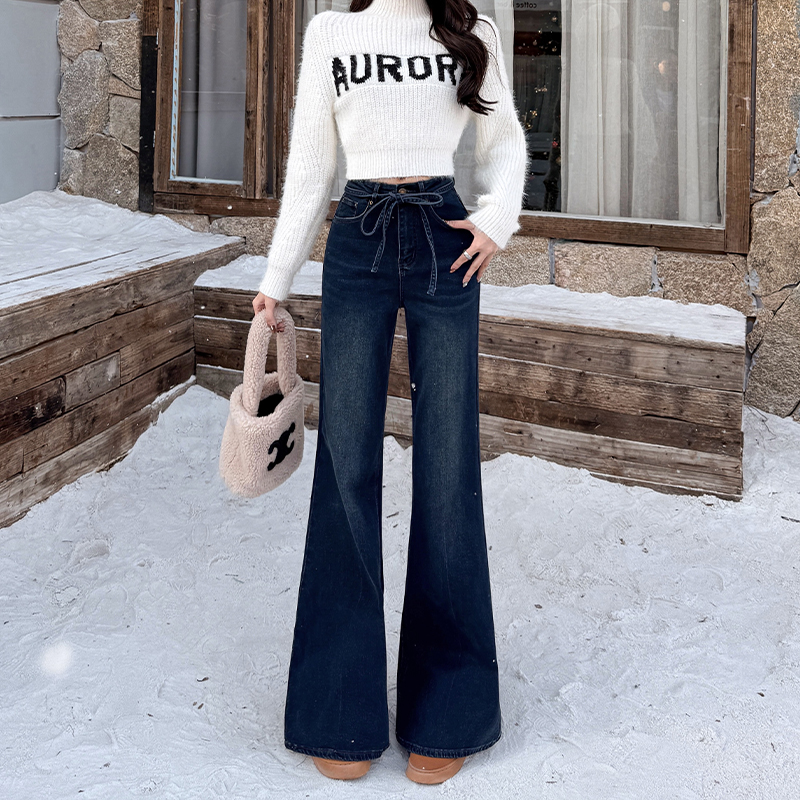 High-Waisted Light Blue Fleece-Lined Flared Jeans for Women - Slimming Loose Wide-Leg Pants for Autumn Winter 2025 High-Waisted Light Blue Fleece-Lined Flared Jeans for Women - Slimming Loose Wide-Leg Pants for Autumn Winter 2025