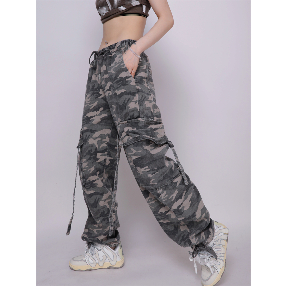High-Waisted Loose Camouflage Cargo Pants for Women - American Hip-Hop Style Street Dance Long Trousers High-Waisted Loose Camouflage Cargo Pants for Women - American Hip-Hop Style Street Dance Long Trousers