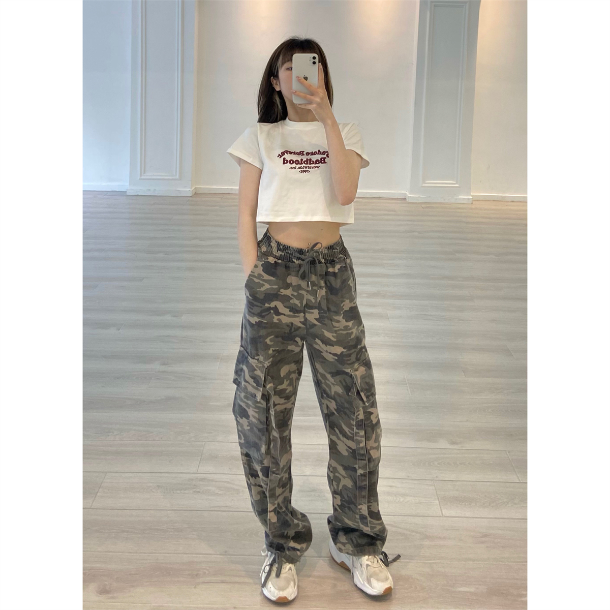 High-Waisted Loose Camouflage Cargo Pants for Women - American Style Hip-Hop Street Dance Long Pants High-Waisted Loose Camouflage Cargo Pants for Women - American Style Hip-Hop Street Dance Long Pants
