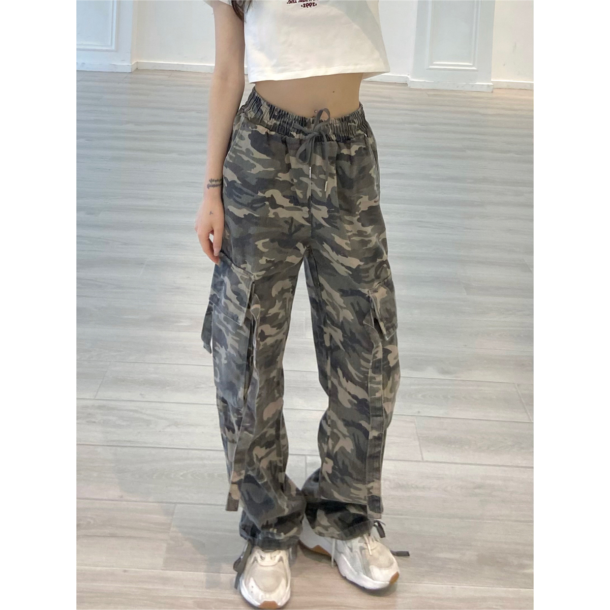 High-Waisted Loose Camouflage Cargo Pants for Women - American Style Hip-Hop Street Dance Long Pants High-Waisted Loose Camouflage Cargo Pants for Women - American Style Hip-Hop Street Dance Long Pants