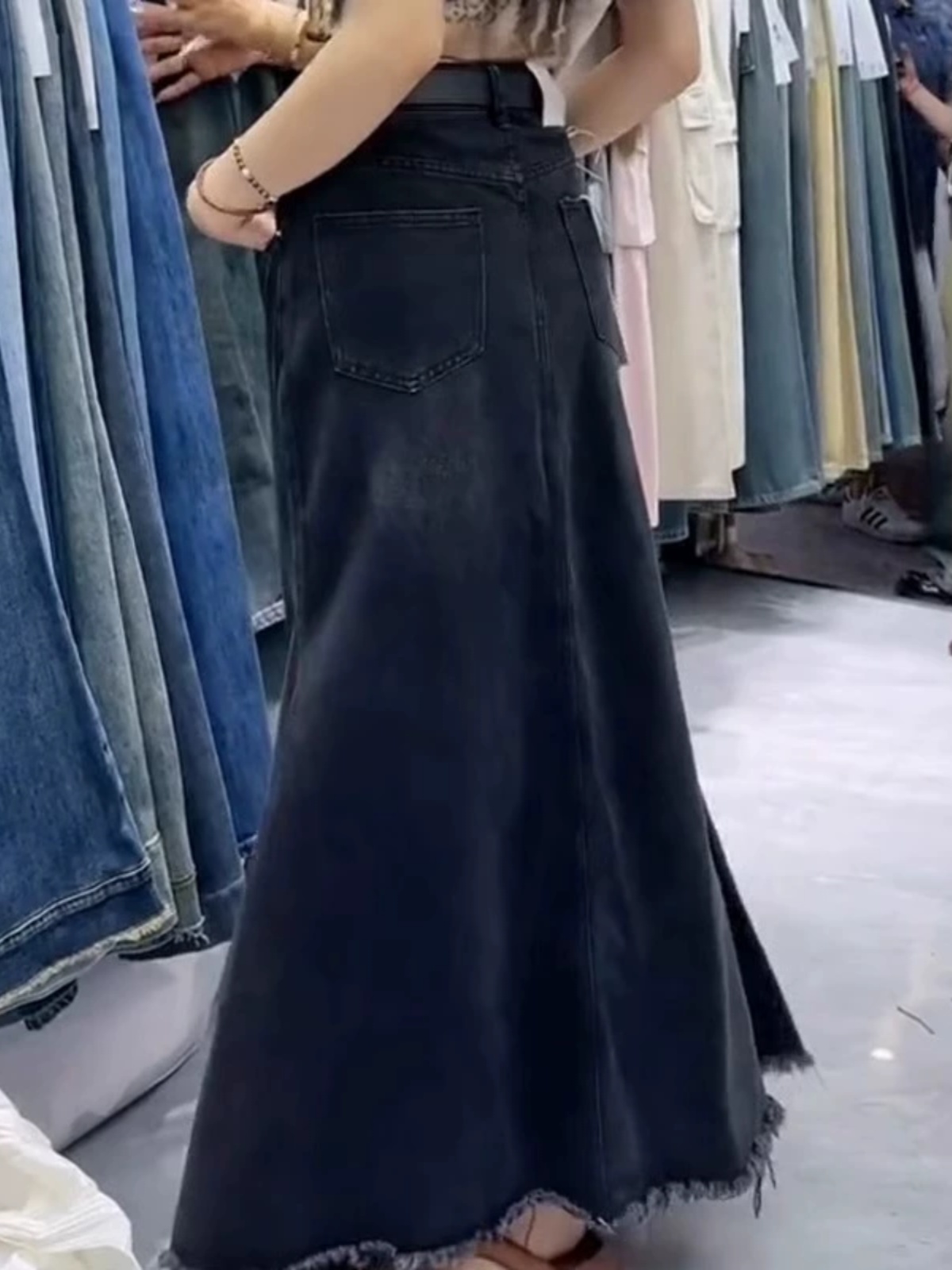 High-Waisted Retro Bodycon Mermaid Midi Skirt for Women - Slim Fit Denim Long Skirt, Summer 2025 Fashion High-Waisted Retro Bodycon Mermaid Midi Skirt for Women - Slim Fit Denim Long Skirt, Summer 2025 Fashion