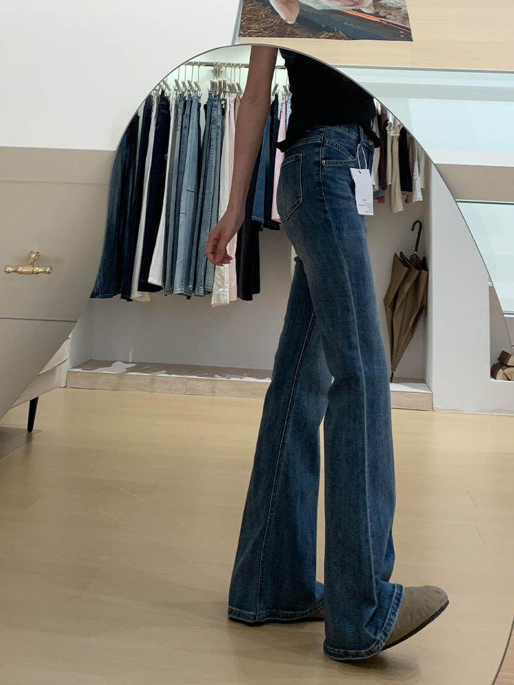 High-Waisted Retro Flared Jeans for Women, Slim Fit Summer Design, Flattering Versatile Straight-Leg Floor-Length Pants High-Waisted Retro Flared Jeans for Women, Slim Fit Summer Design, Flattering Versatile Straight-Leg Floor-Length Pants