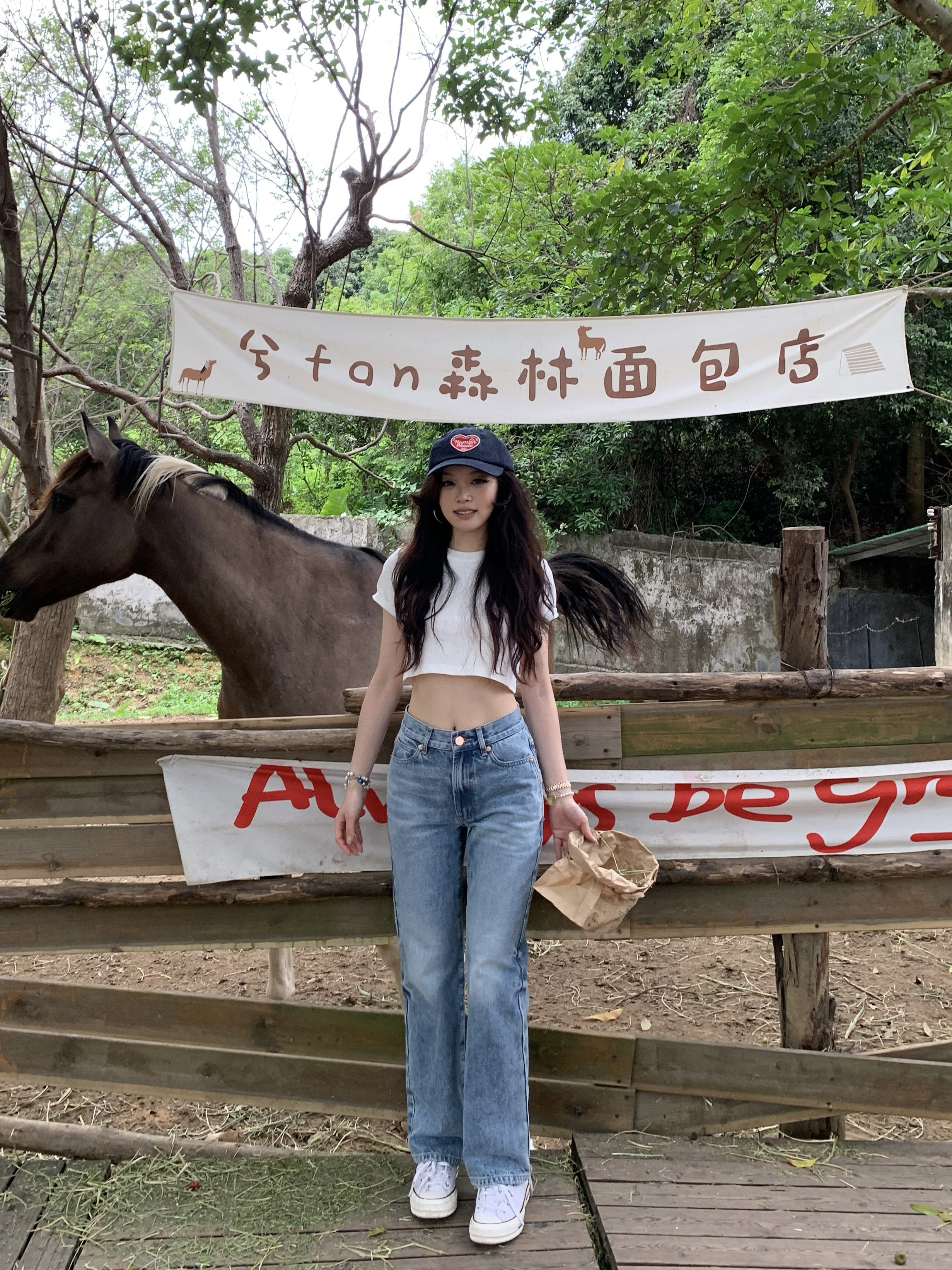 High-Waisted Slim Straight-Leg Jeans for Girls - American Style, Neat Fit, Vintage-Inspired Casual Wear