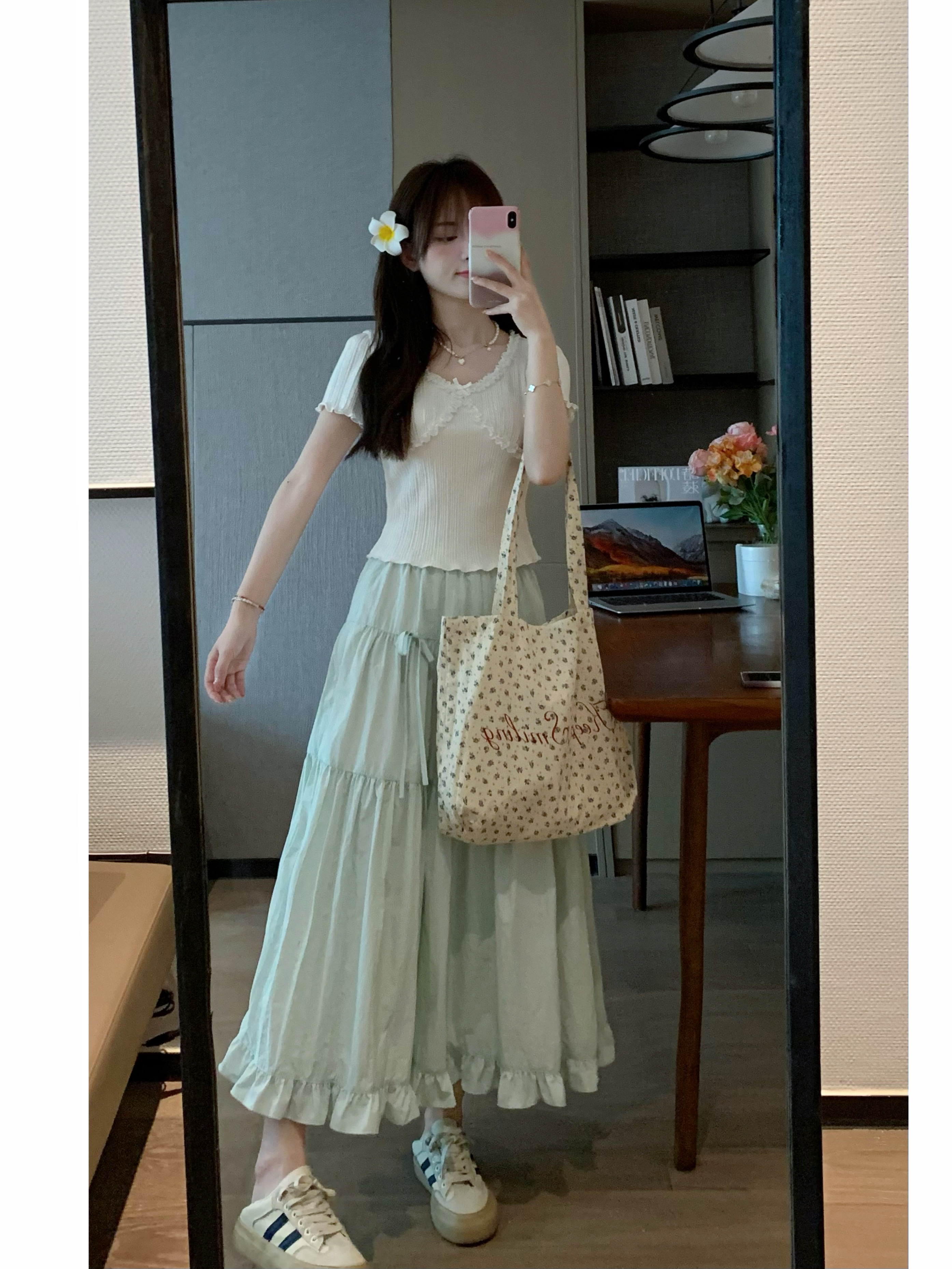 High-Waisted Slimming Mint Green Skirt with Wave Pattern - Summer Essential for All Body Types, Trendy and Stylish