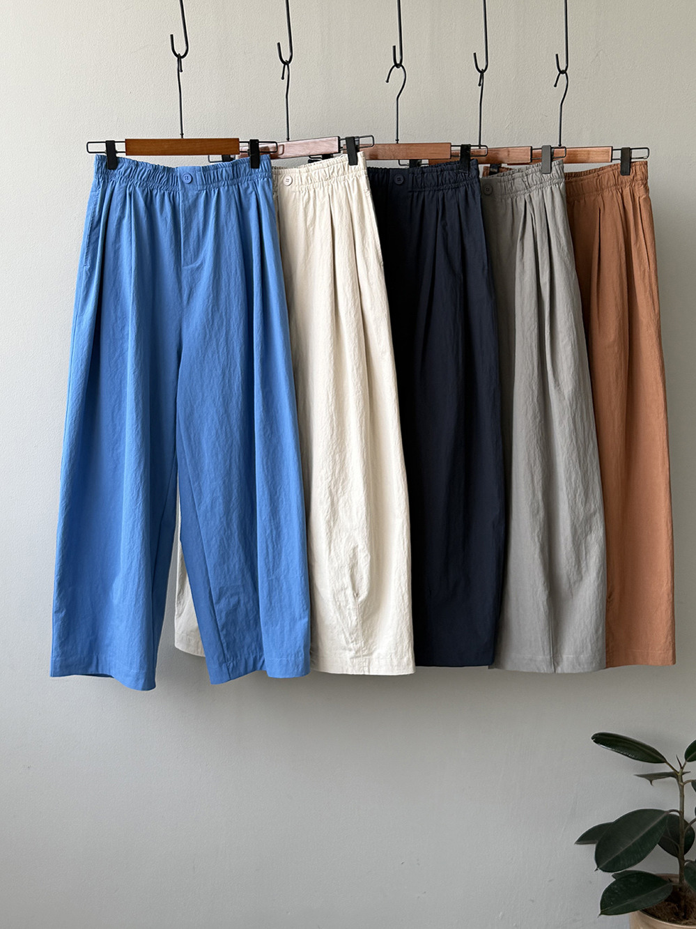 High-Waisted Straight-Leg Women's Casual Pants - 2025 Summer Loose Fit Carrot Pants, Thin Wide-Leg Work Trousers for Effortless Style High-Waisted Straight-Leg Women's Casual Pants - 2025 Summer Loose Fit Carrot Pants, Thin Wide-Leg Work Trousers for Effortless Style