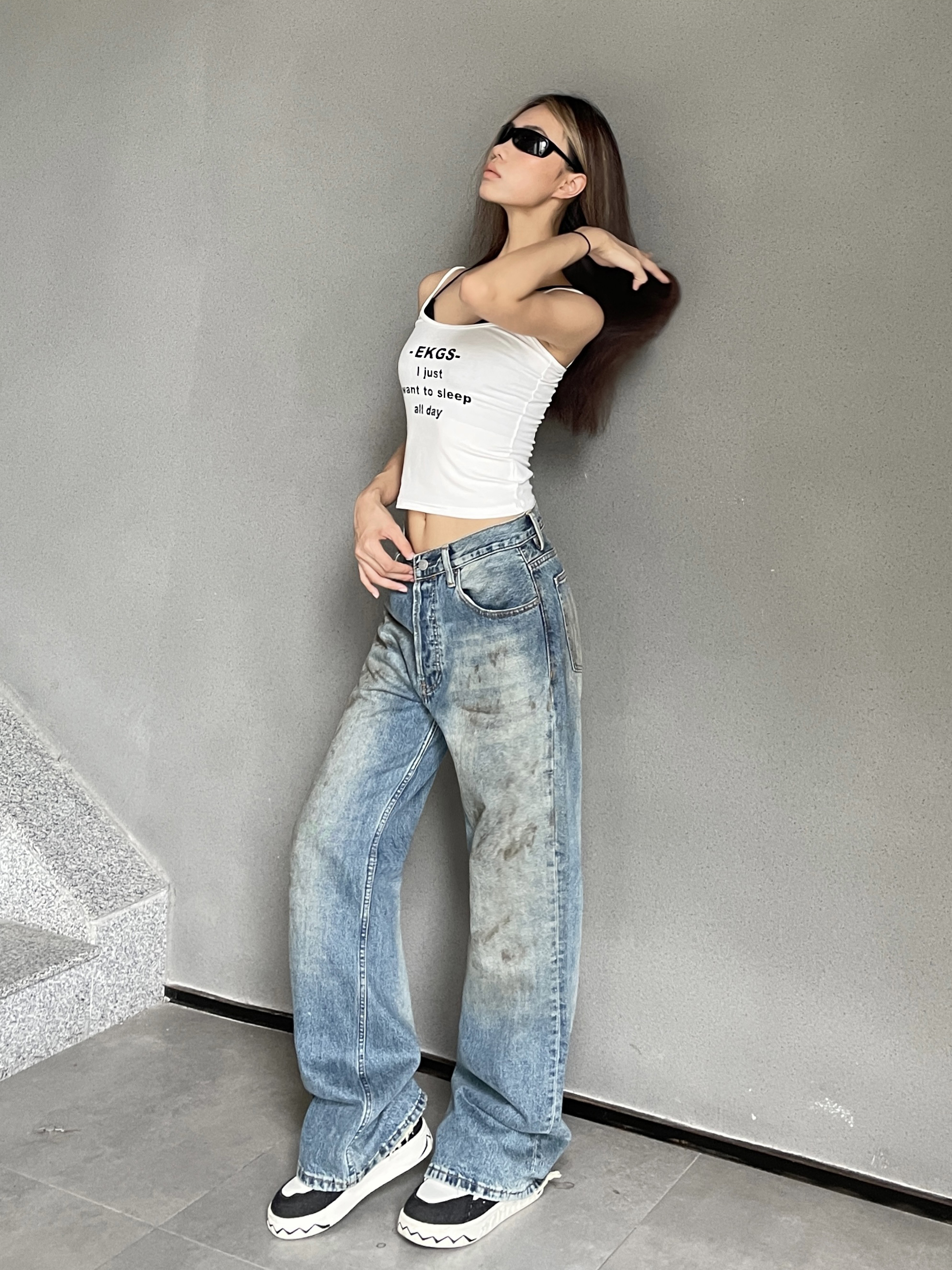 High-Waisted Vintage Straight-Leg Jeans for Women - Kylie-Style European American Fashion, Distressed Wash, Trendy Y2K Look High-Waisted Vintage Straight-Leg Jeans for Women - Kylie-Style European American Fashion, Distressed Wash, Trendy Y2K Look