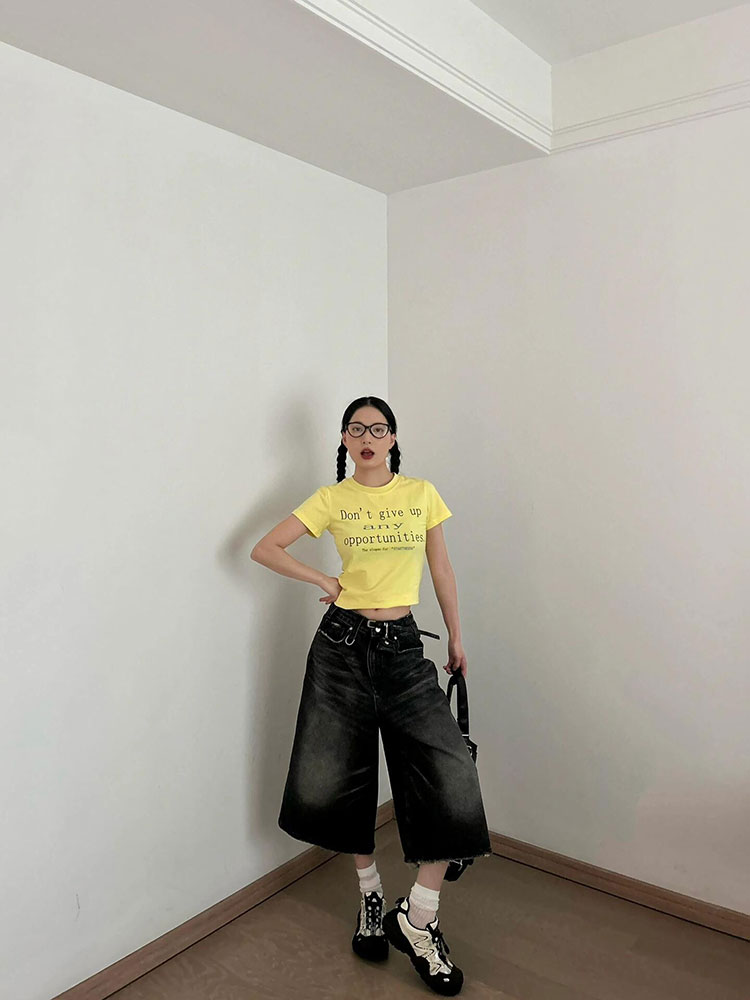 High-Waisted Vintage Washed Black Denim Shorts - Loose Fit, Slimming Cropped Summer Pants for Effortless Style High-Waisted Vintage Washed Black Denim Shorts - Loose Fit, Slimming Cropped Summer Pants for Effortless Style