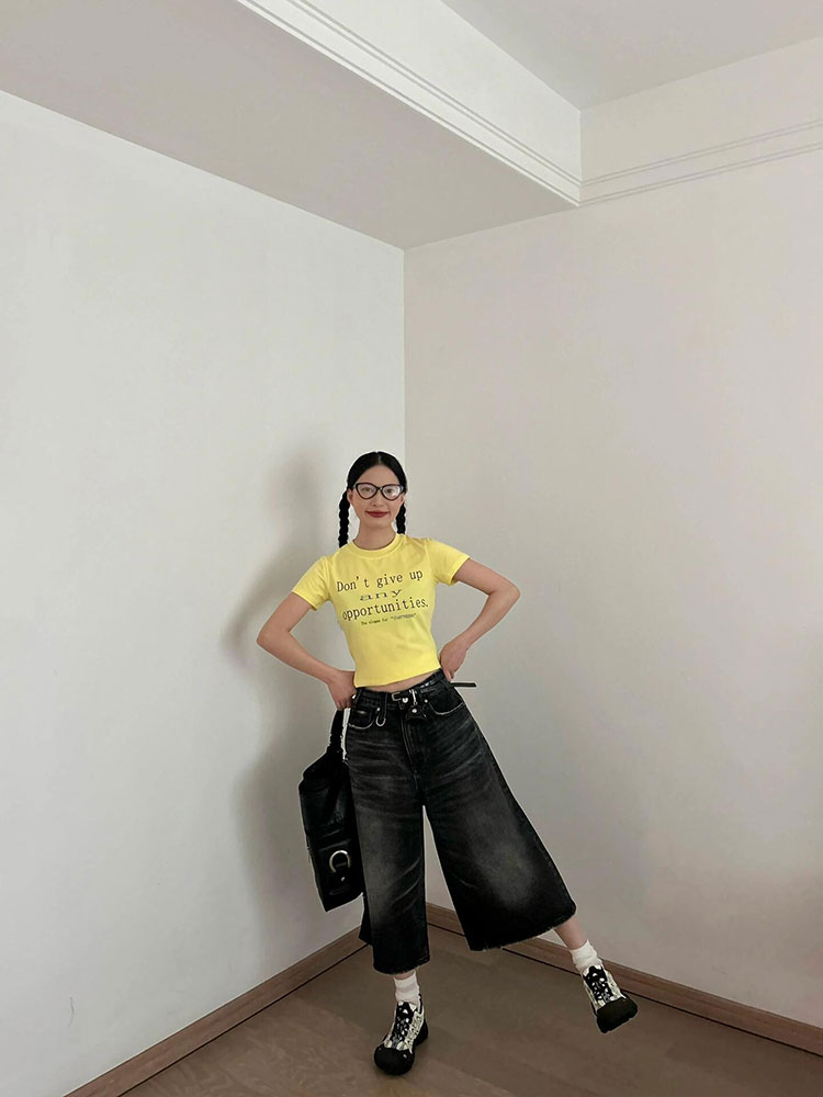 High-Waisted Vintage Washed Black Denim Shorts - Loose Fit, Slimming Cropped Summer Pants for Effortless Style High-Waisted Vintage Washed Black Denim Shorts - Loose Fit, Slimming Cropped Summer Pants for Effortless Style