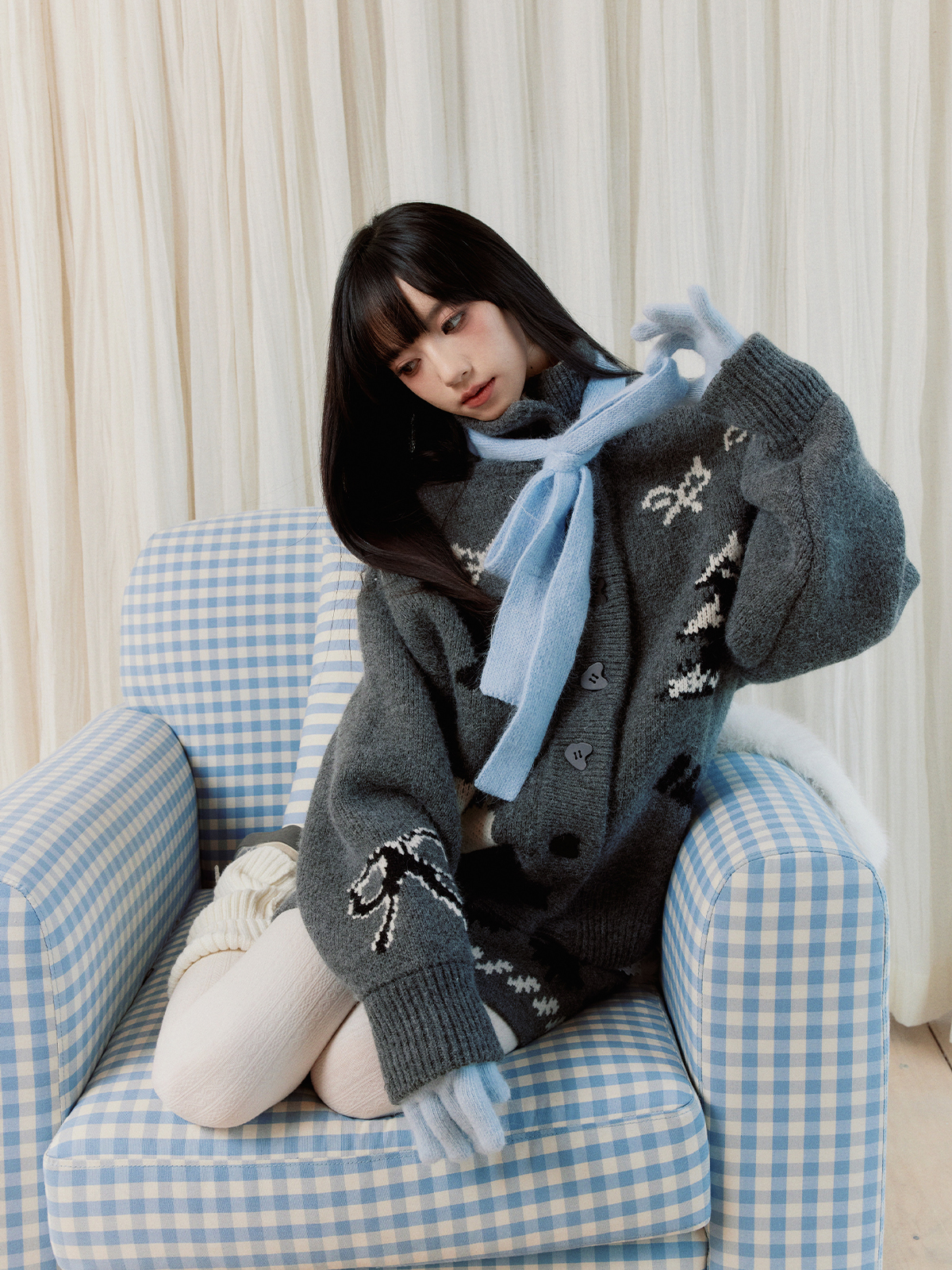 Hokkaido Winter Atmosphere Baby Blue Knitted Scarf and Gloves Set - Cozy Knit Accessories for Cold Weather Fashion Hokkaido Winter Atmosphere Baby Blue Knitted Scarf and Gloves Set - Cozy Knit Accessories for Cold Weather Fashion