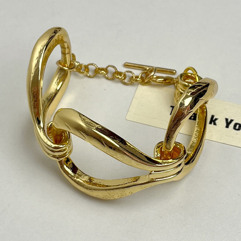 Hollow Metal Round Ring Spliced Bracelet for Women - Light Luxury Exquisite Simple Bangle, Trendy 2025 Fashion Accessory