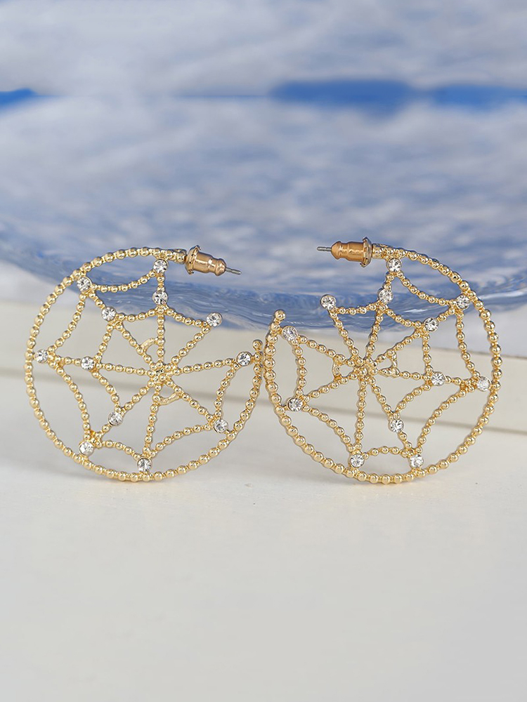 Hollow Spider Web Ear Hoops - Fashionable High-End Halloween Ear Accessories, Versatile Studs for Trendy Style Hollow Spider Web Ear Hoops - Fashionable High-End Halloween Ear Accessories, Versatile Studs for Trendy Style