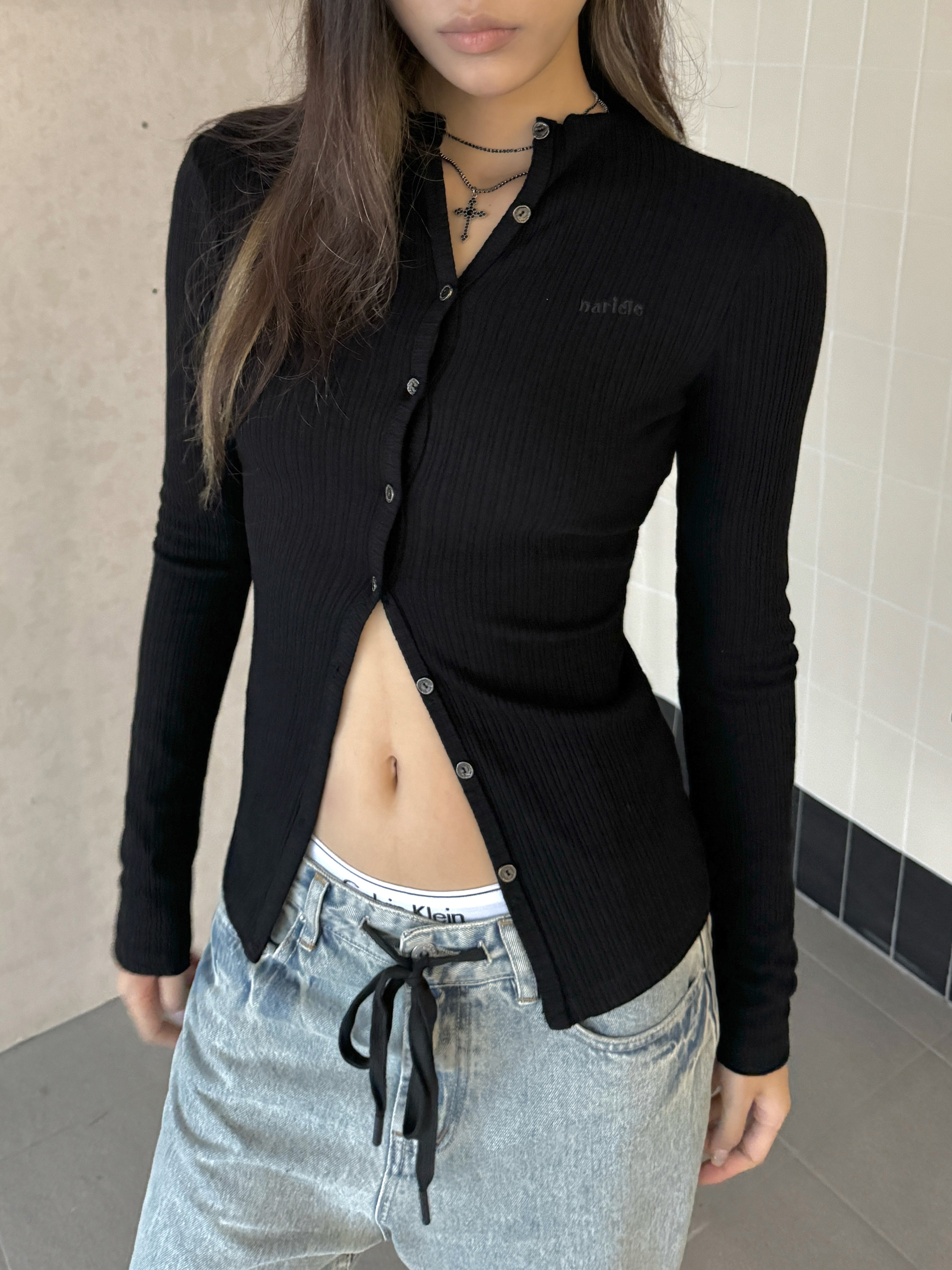 Hot Girl Knitted Cardigan - Slim Fit Long Sleeve Top with Single Row Buttons for Layering - Stylish Summer & Winter Essential Hot Girl Knitted Cardigan - Slim Fit Long Sleeve Top with Single Row Buttons for Layering - Stylish Summer & Winter Essential