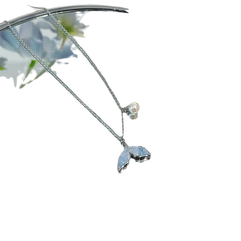 Ice Blue Fish Tail Pearl Necklace - Summer Vacation Clavicle Chain for Women, Heart Design, Versatile Temperament Accessory 2025 Ice Blue Fish Tail Pearl Necklace - Summer Vacation Clavicle Chain for Women, Heart Design, Versatile Temperament Accessory 2025