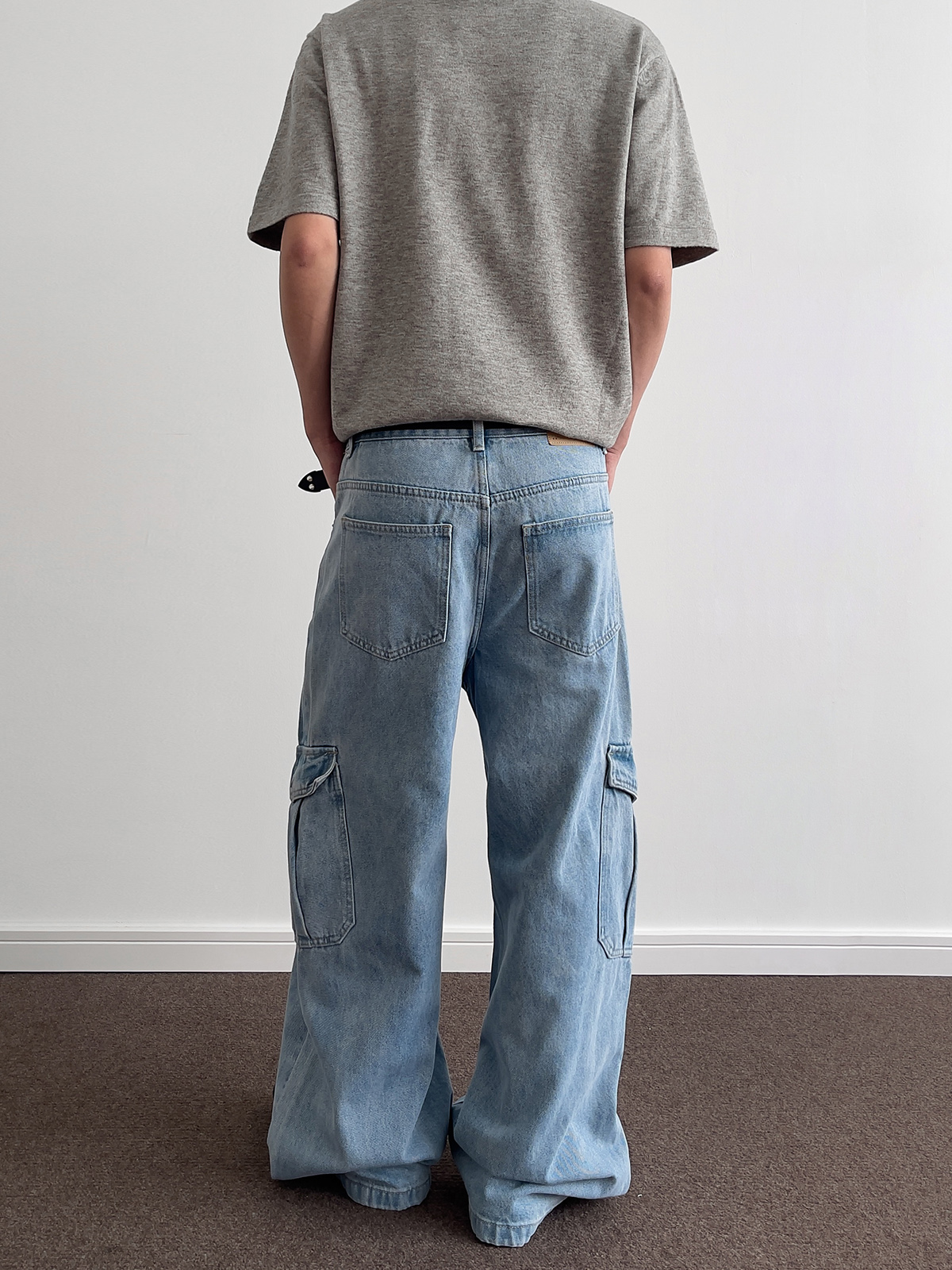 Ice Blue Washed Denim Wide-Leg Loose Long Pants - Retro American Multi-Pocket Style for 90s and Y2K Fashion Ice Blue Washed Denim Wide-Leg Loose Long Pants - Retro American Multi-Pocket Style for 90s and Y2K Fashion