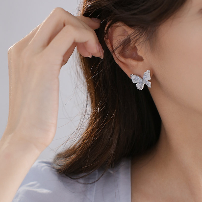 Ice Crystal Butterfly Stud Earrings for Women - Trendy Summer 2025 High-End S925 Silver Ear Accessories Ice Crystal Butterfly Stud Earrings for Women - Trendy Summer 2025 High-End S925 Silver Ear Accessories
