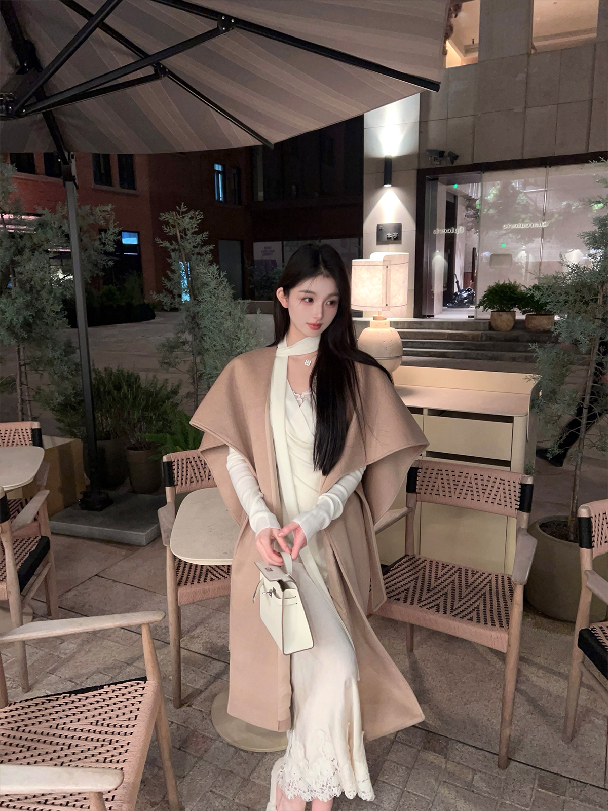 Irregular White Knitted Sweater Set for Women, Two-Piece with Lace Vest and Ribbons, Cozy Winter Fashion, Y2K Style Irregular White Knitted Sweater Set for Women, Two-Piece with Lace Vest and Ribbons, Cozy Winter Fashion, Y2K Style