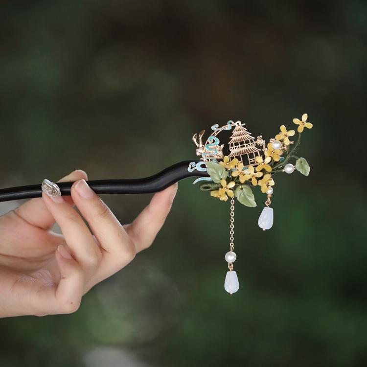Jade Rabbit Hairpin - Mid-Autumn Festival Headpiece, Chinese Style Hanfu Hair Accessories, Qipao Decoration, Ebony Updo Hairpin