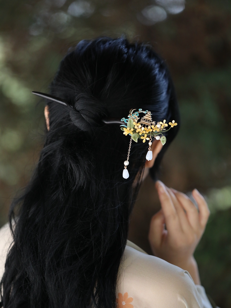 Jade Rabbit Hairpin - Mid-Autumn Festival Headpiece, Chinese Style Hanfu Hair Accessories, Qipao Decoration, Ebony Updo Hairpin Jade Rabbit Hairpin - Mid-Autumn Festival Headpiece, Chinese Style Hanfu Hair Accessories, Qipao Decoration, Ebony Updo Hairpin