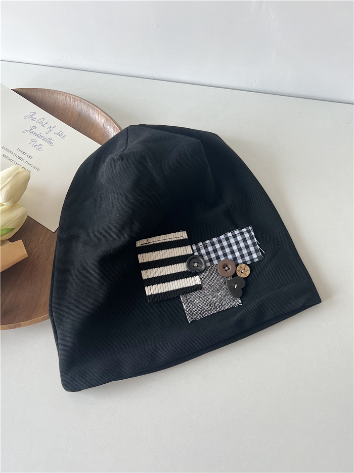 Japanese Retro Niche Patch Button Pullover Slouchy Hat for Women and Men - Cozy Autumn Winter Big Head Cold Weather Beanie