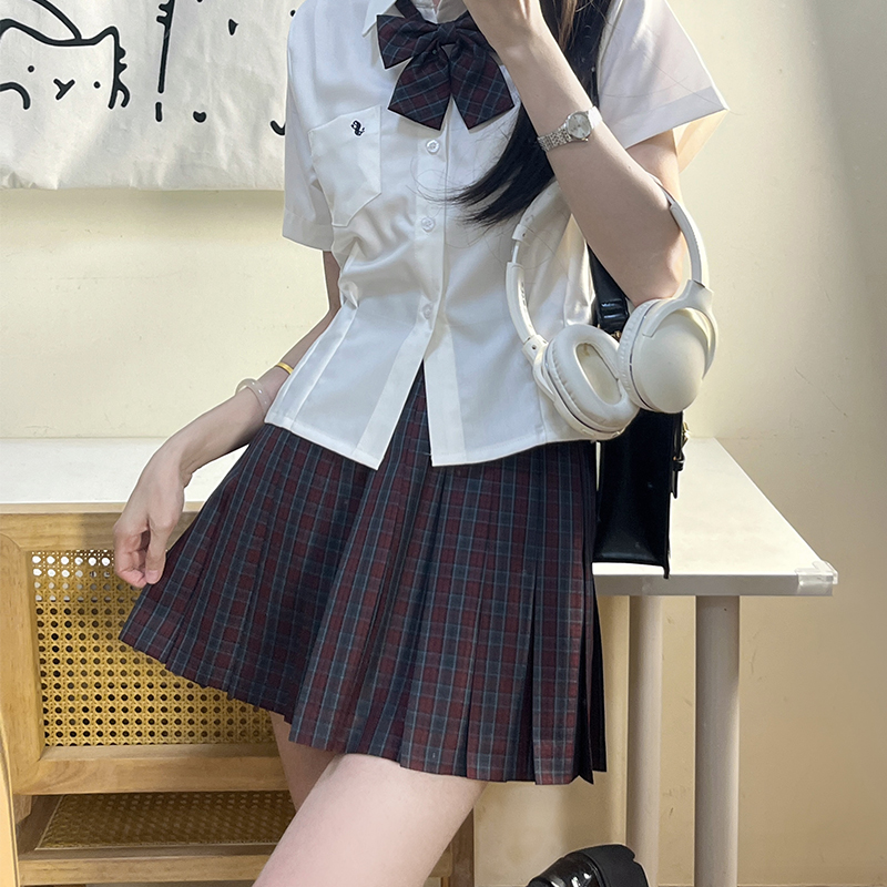 Japanese School Style Pudding Bear JK Uniform Blazer & Pleated Skirt Set for Women - Early Autumn Mid-Length Fashion Japanese School Style Pudding Bear JK Uniform Blazer & Pleated Skirt Set for Women - Early Autumn Mid-Length Fashion